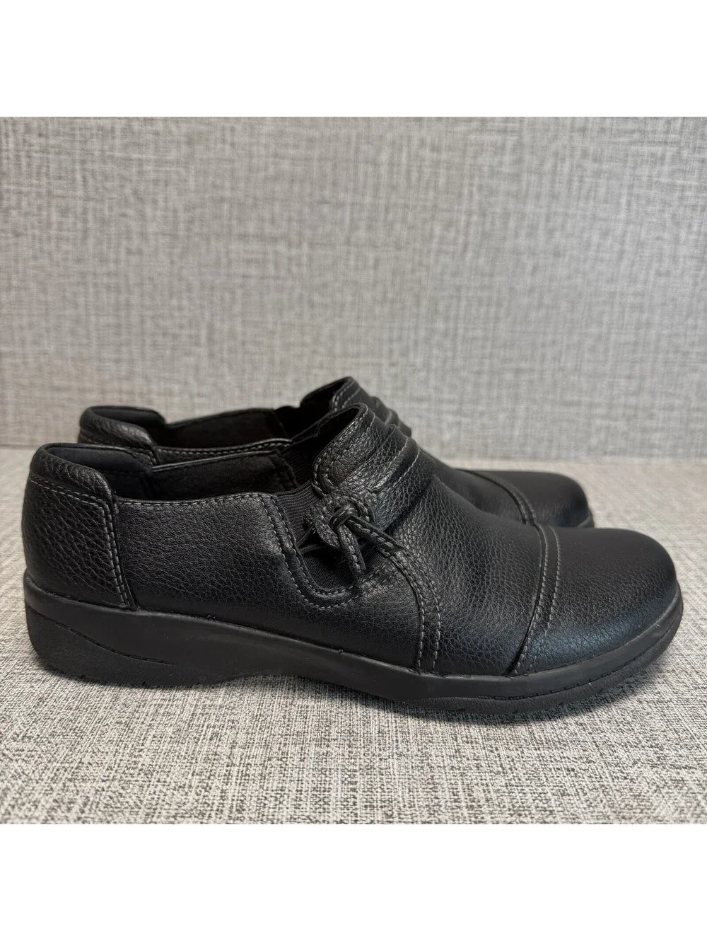 Clarks Cheyn Madi Womens Black Slip On Shoes Sz 6.5M Casual Comfort 15807